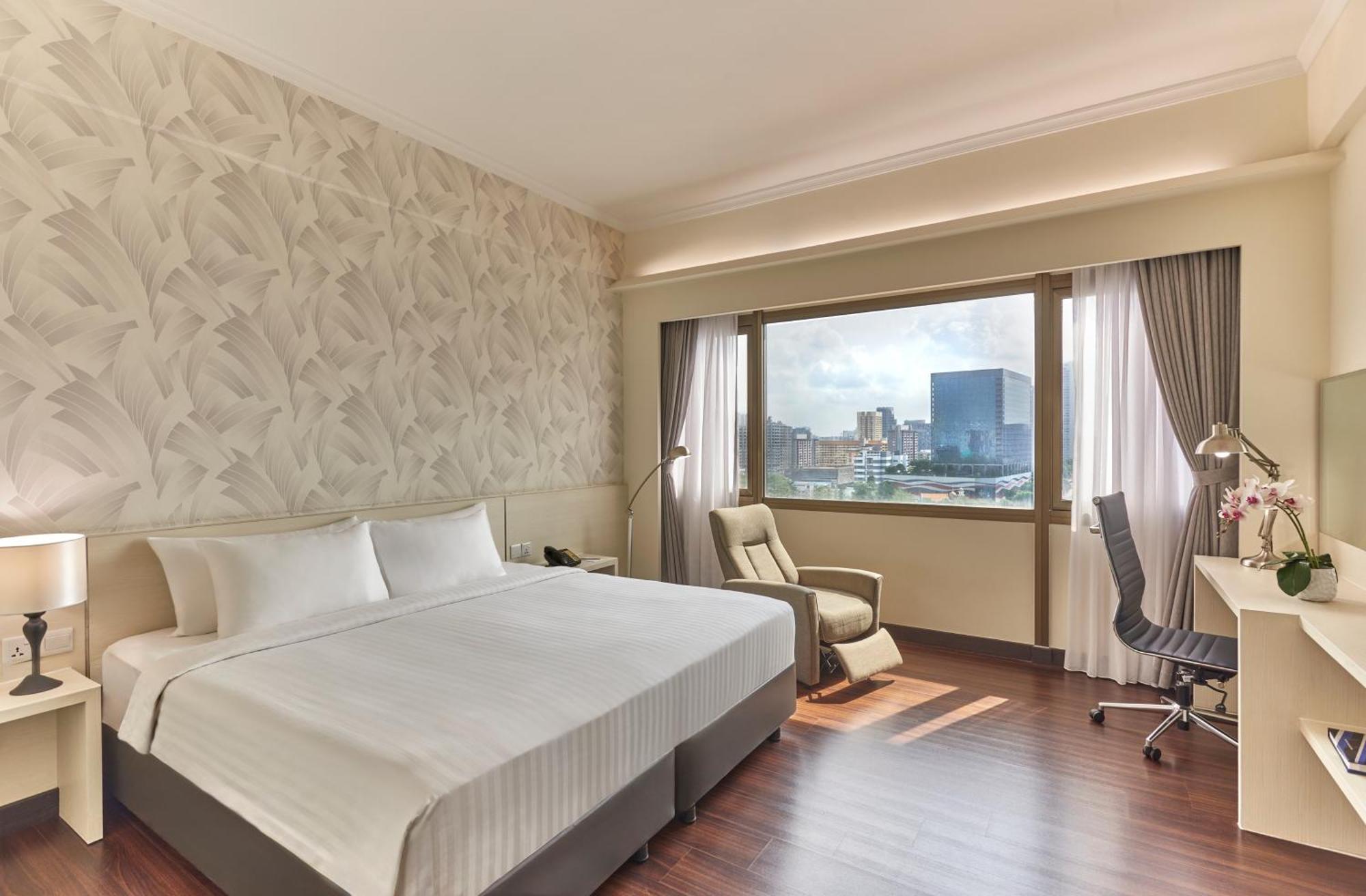 Deluxe Double or Twin Room
